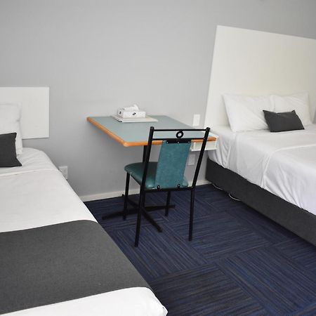 Riviana Motel Deniliquin Exterior foto